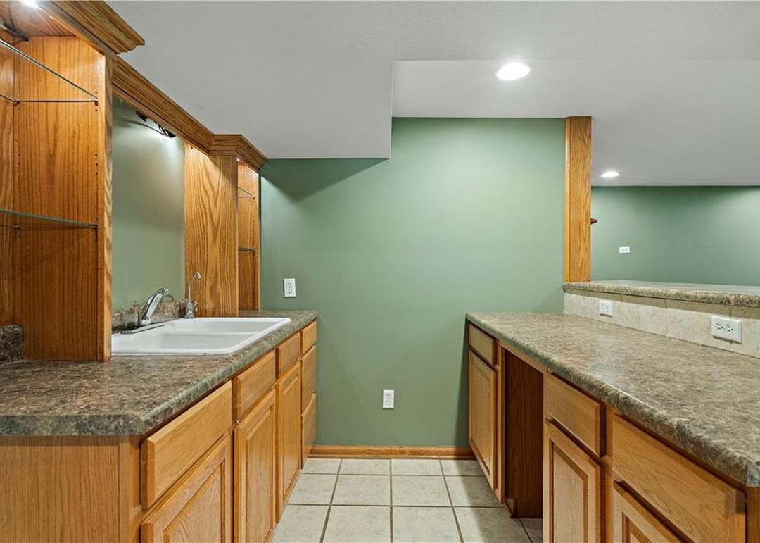 6900 Parallel Parkway — photo 21