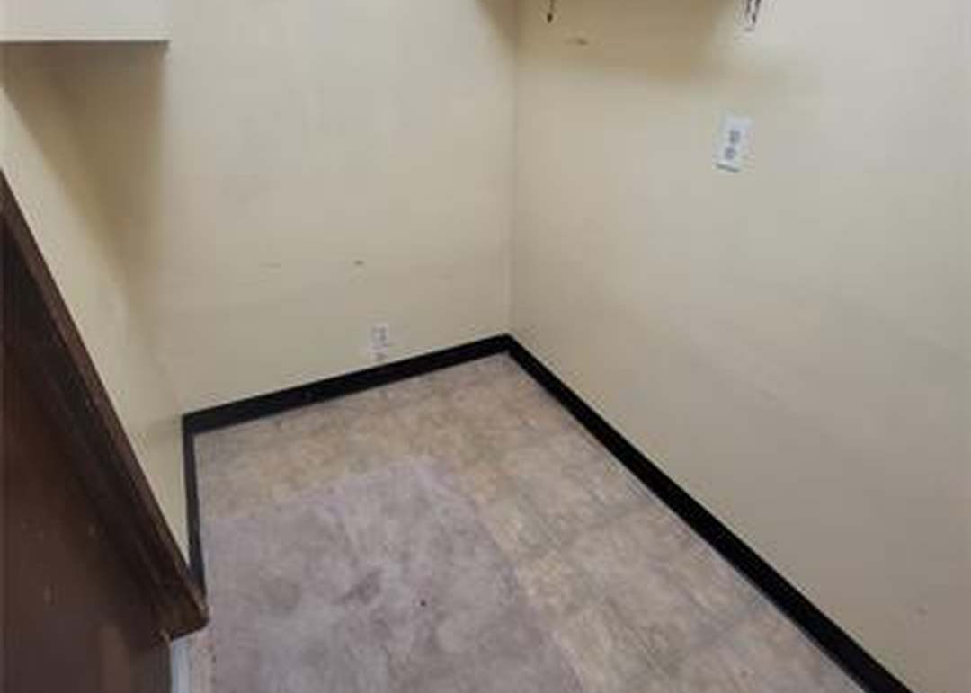 6902 E 114TH Terrace — photo 3