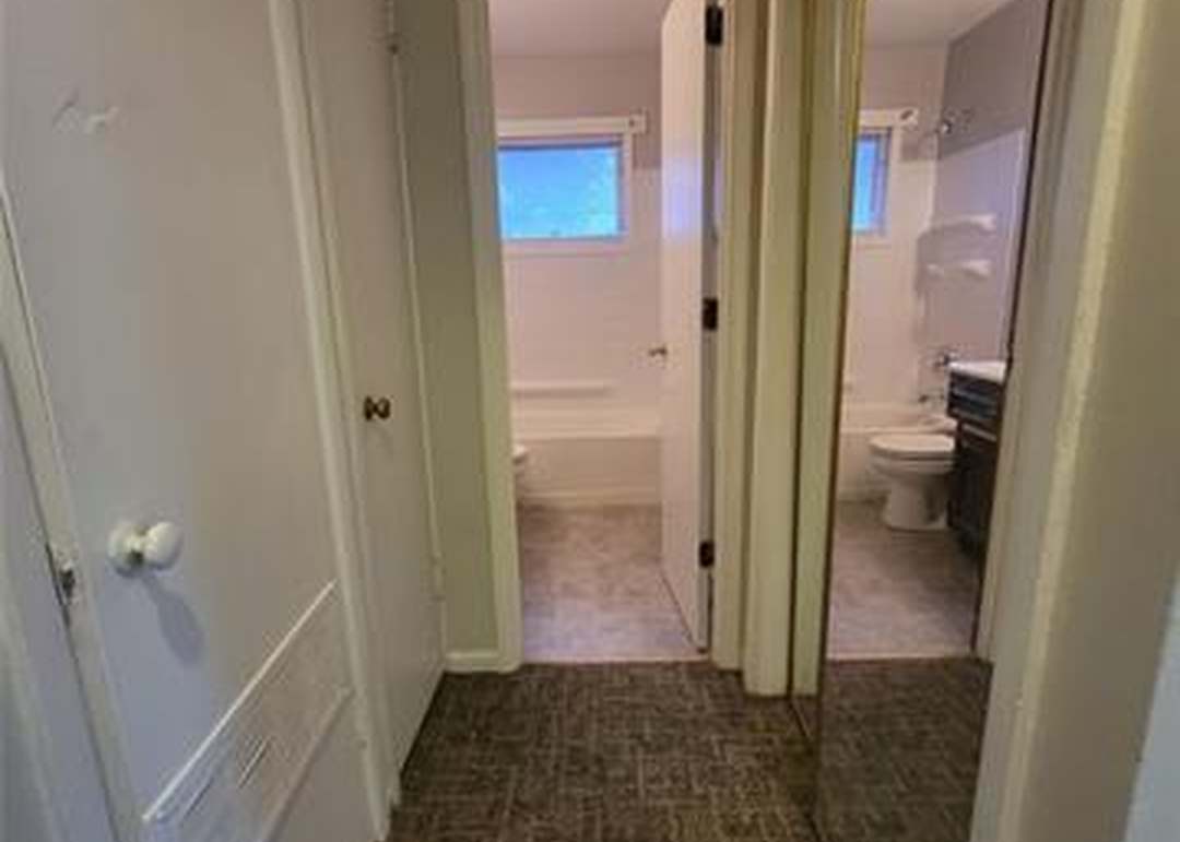 6902 E 114TH Terrace — photo 5