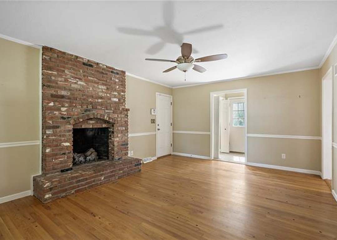 6913 E 127TH Terrace — photo 18