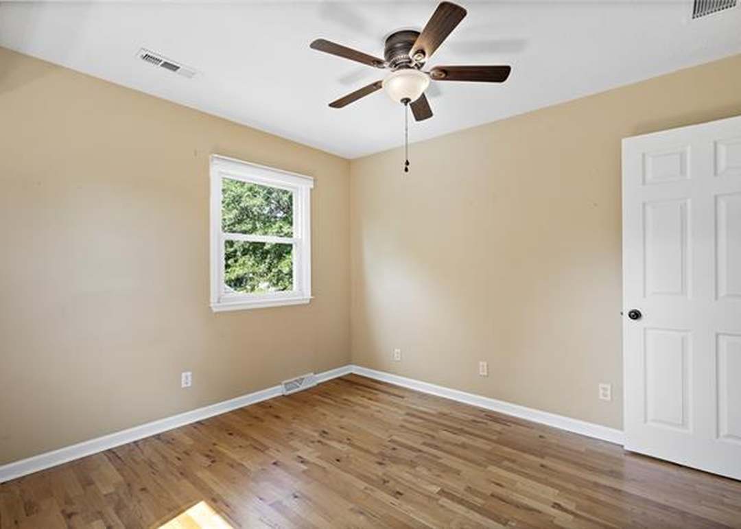 6913 E 127TH Terrace — photo 30