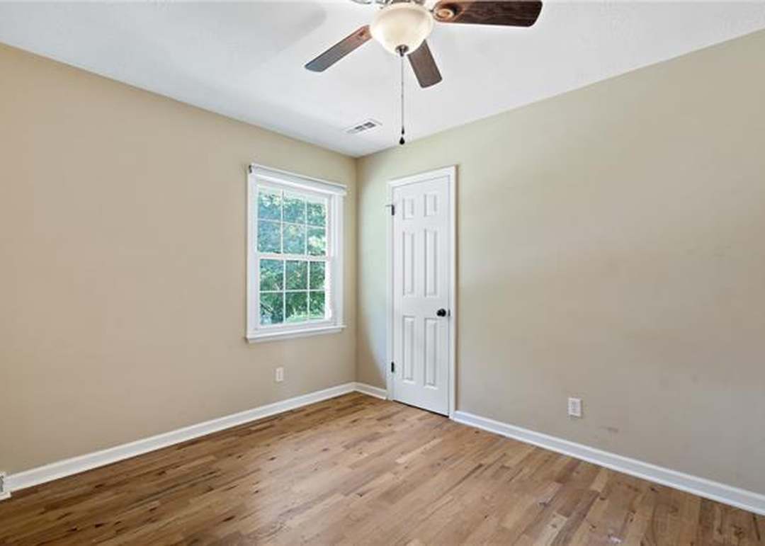 6913 E 127TH Terrace — photo 31