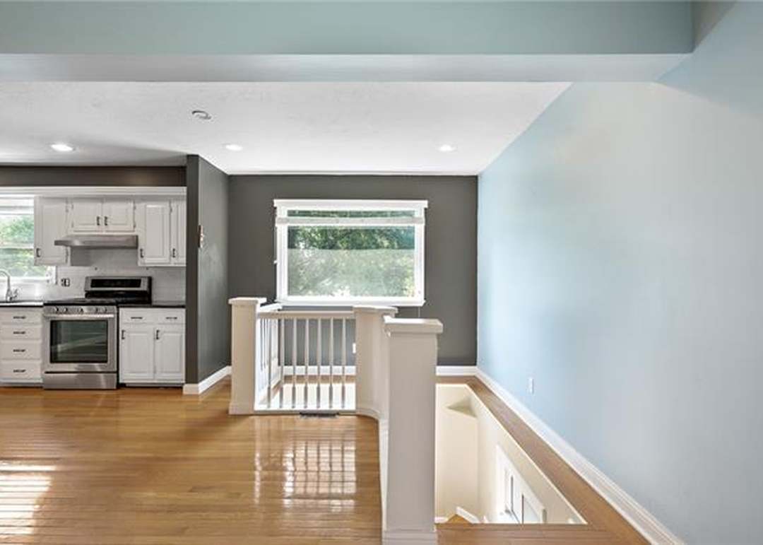 6913 E 127TH Terrace — photo 38