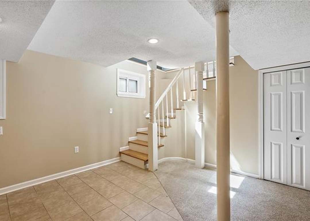 6913 E 127TH Terrace — photo 39