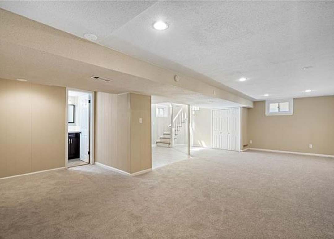 6913 E 127TH Terrace — photo 41