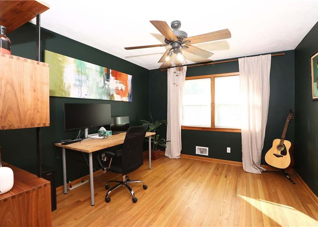 6931 Russell Street — photo 18