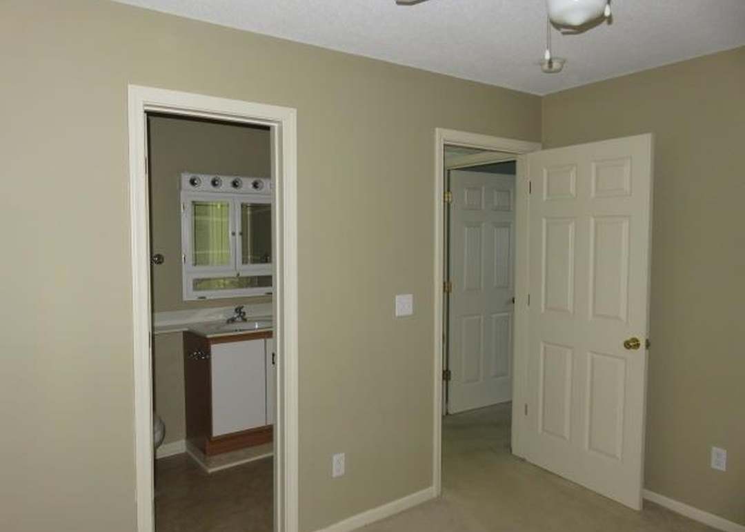 6970 N Olive Street — photo 15