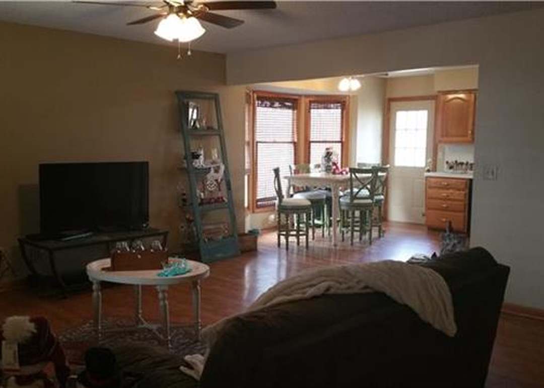 700 York Drive — photo 9