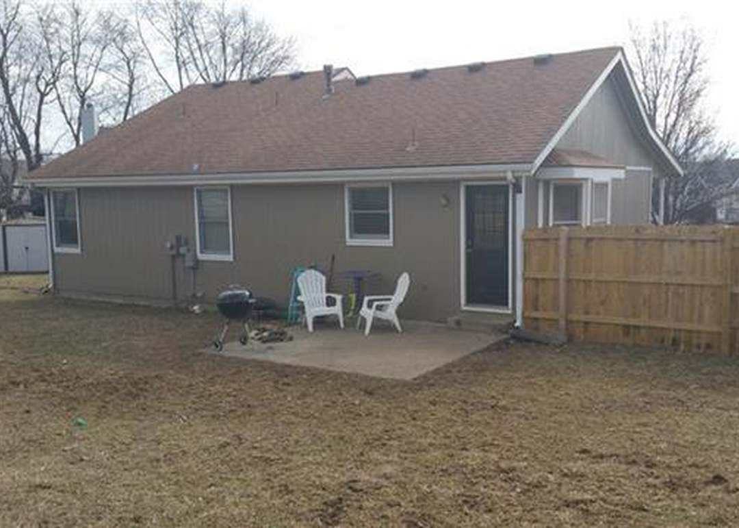 700 York Drive — photo 16