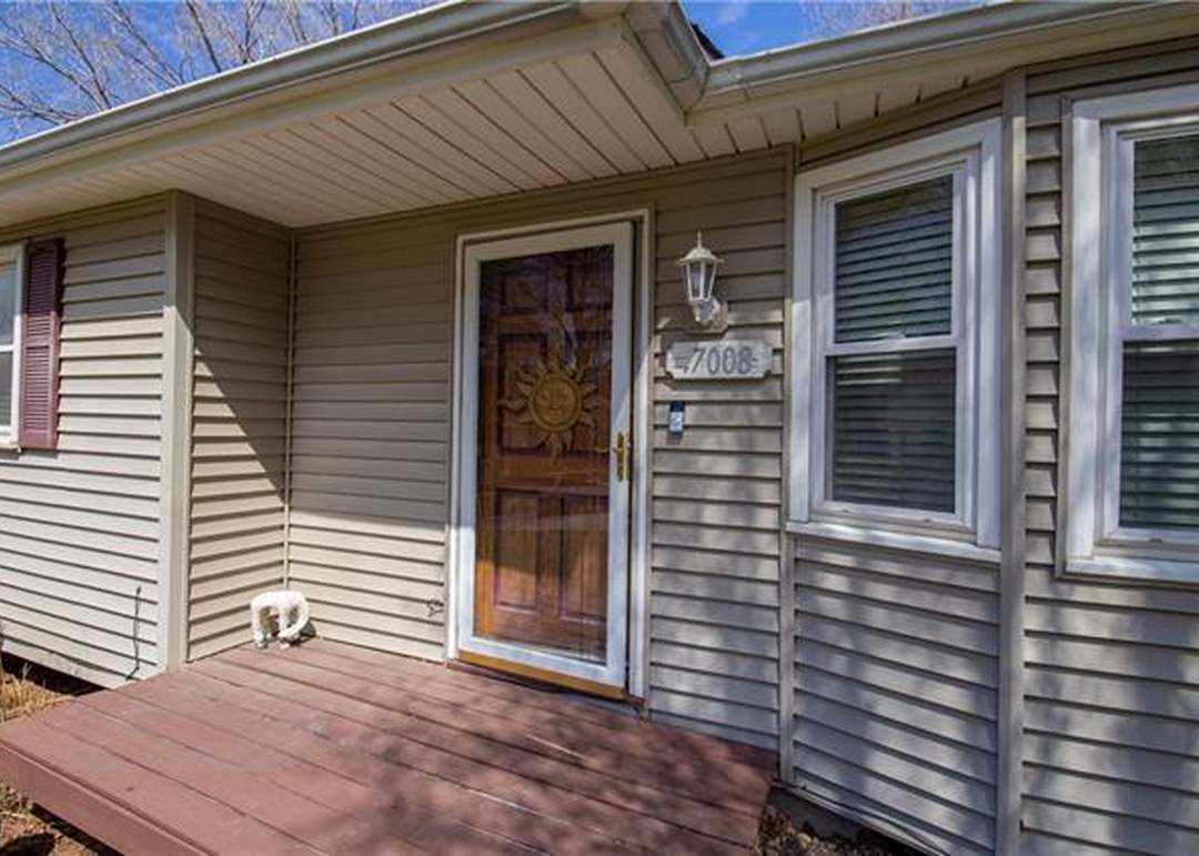 7008 Sloan Avenue — photo 8