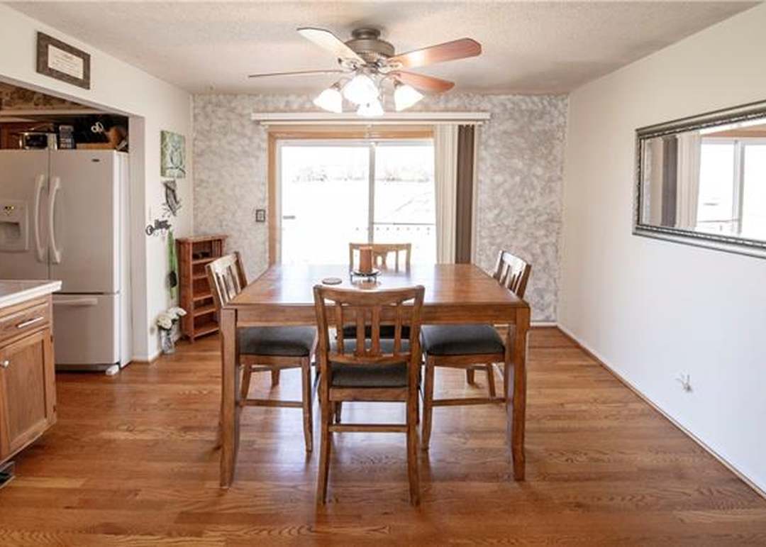 7008 Sloan Avenue — photo 20