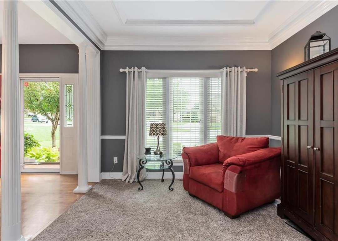 701 NE Jamestown Court — photo 9