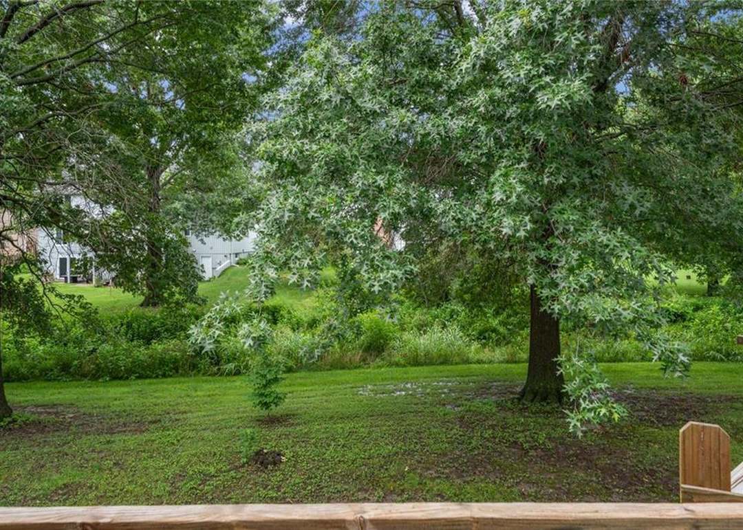 701 NE Jamestown Court — photo 40