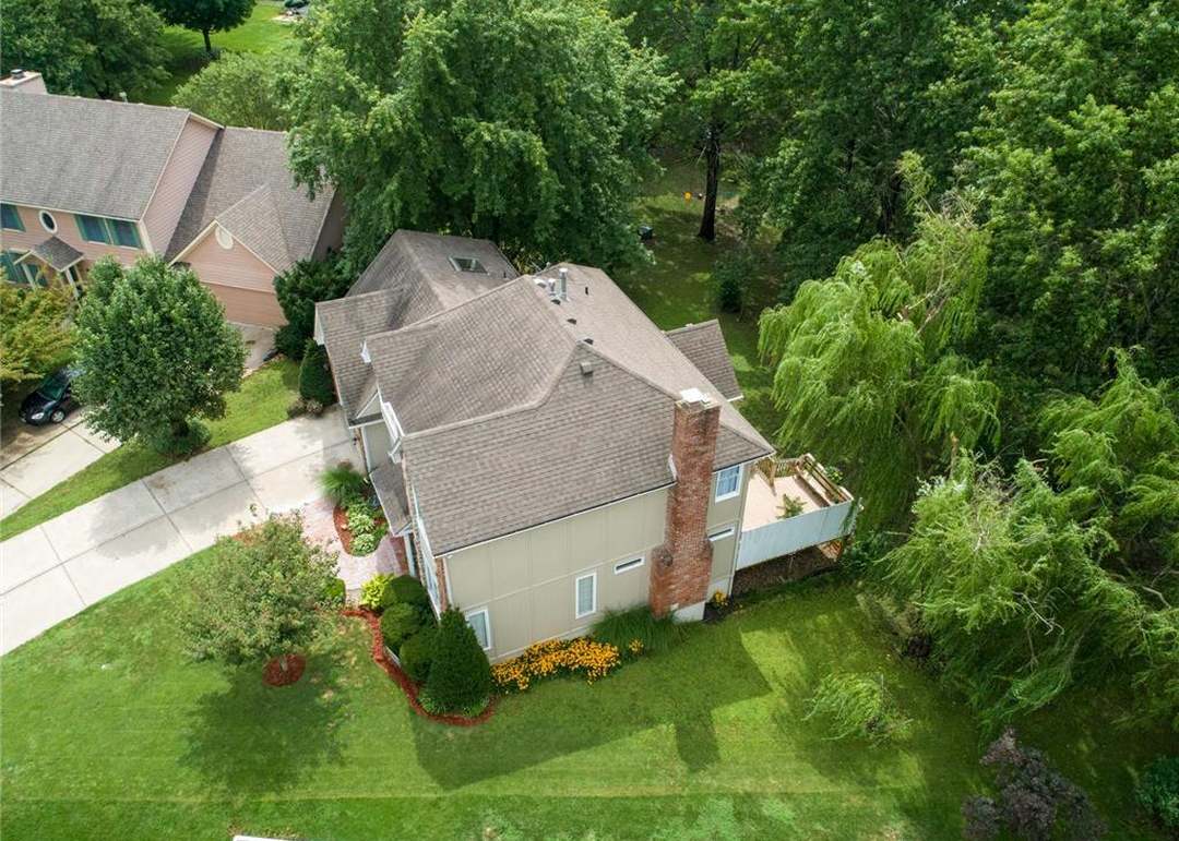701 NE Jamestown Court — photo 44