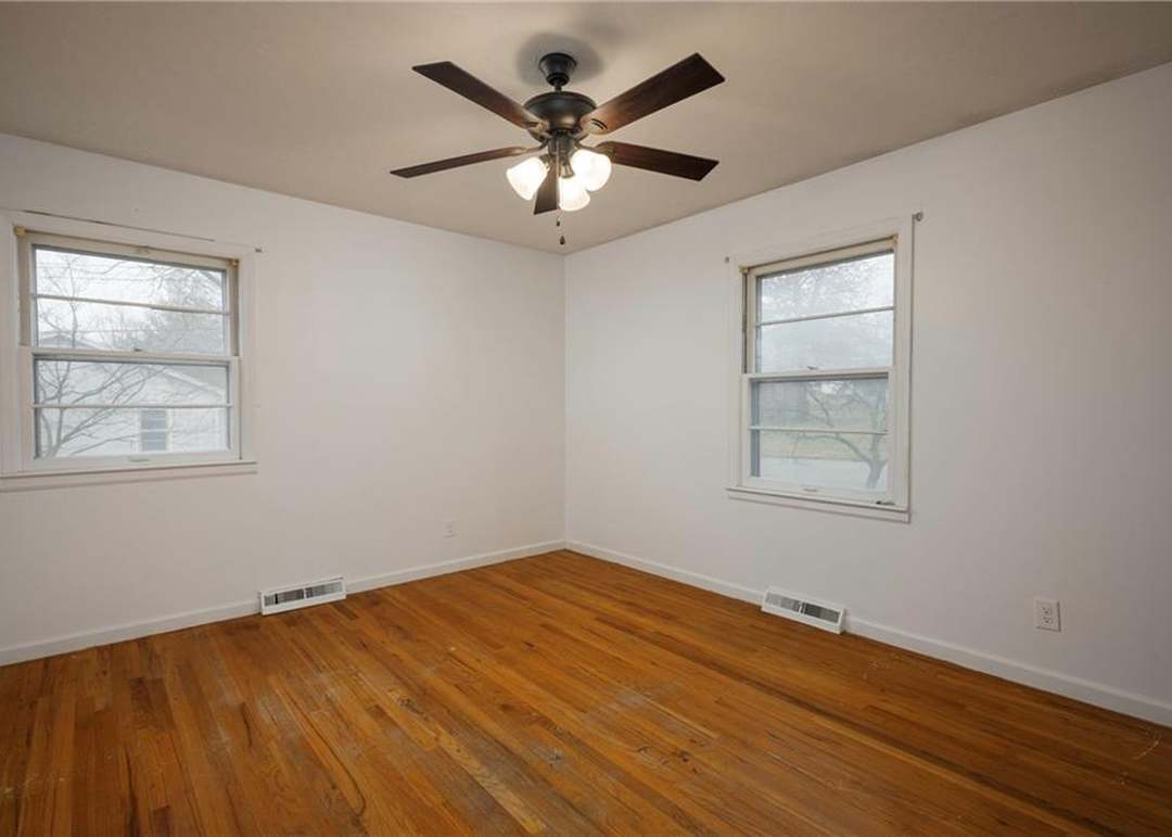 702 McFee Street — photo 5