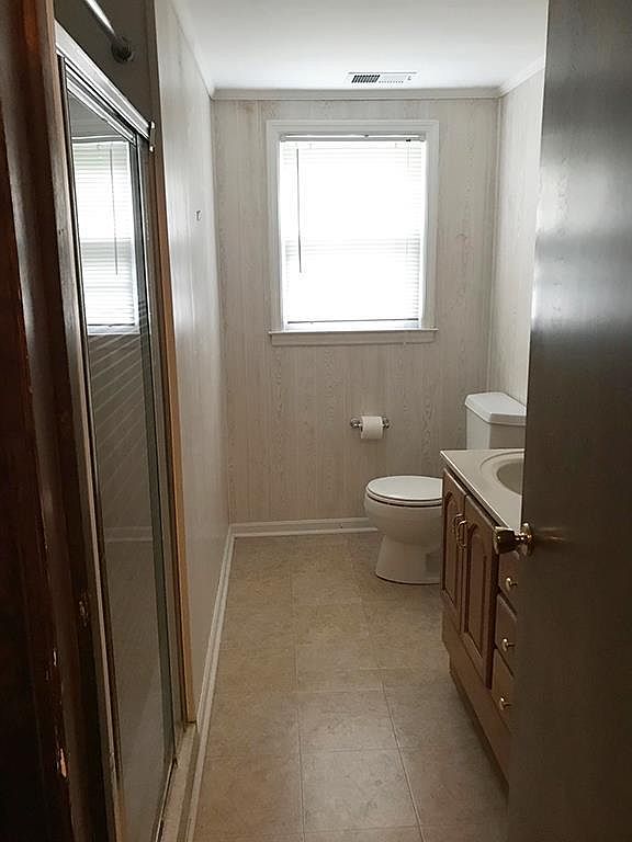 703 W 109TH Terrace — photo 21