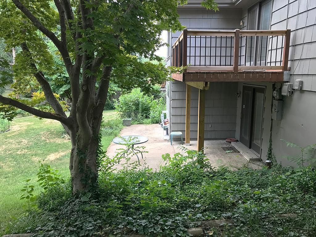 703 W 109TH Terrace — photo 22