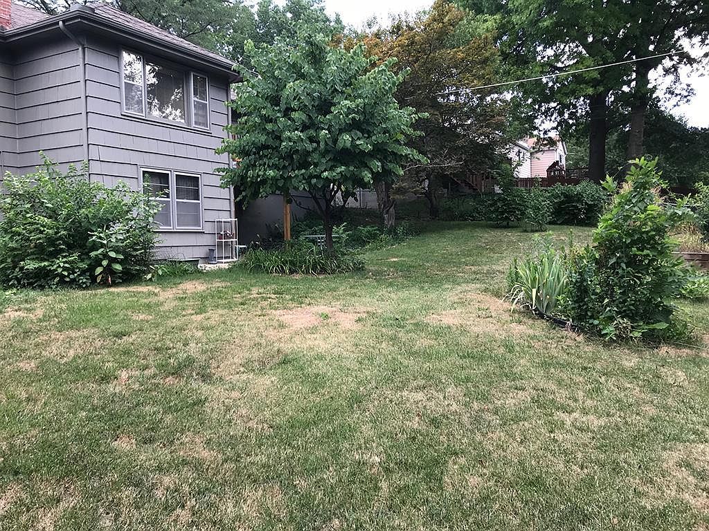 703 W 109TH Terrace — photo 24