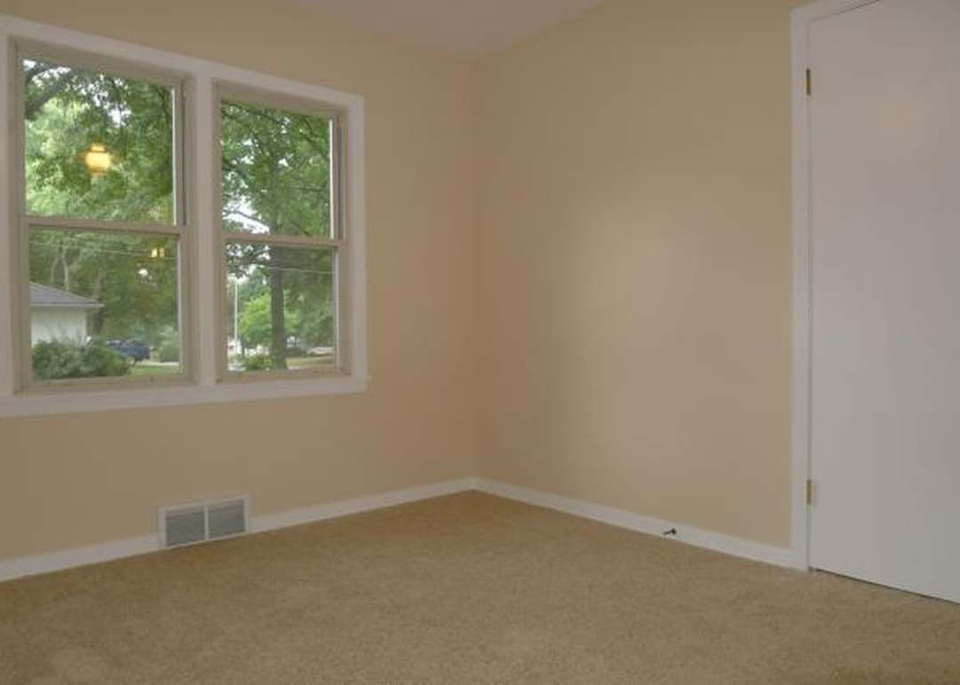7045 Nieman Road — photo 5