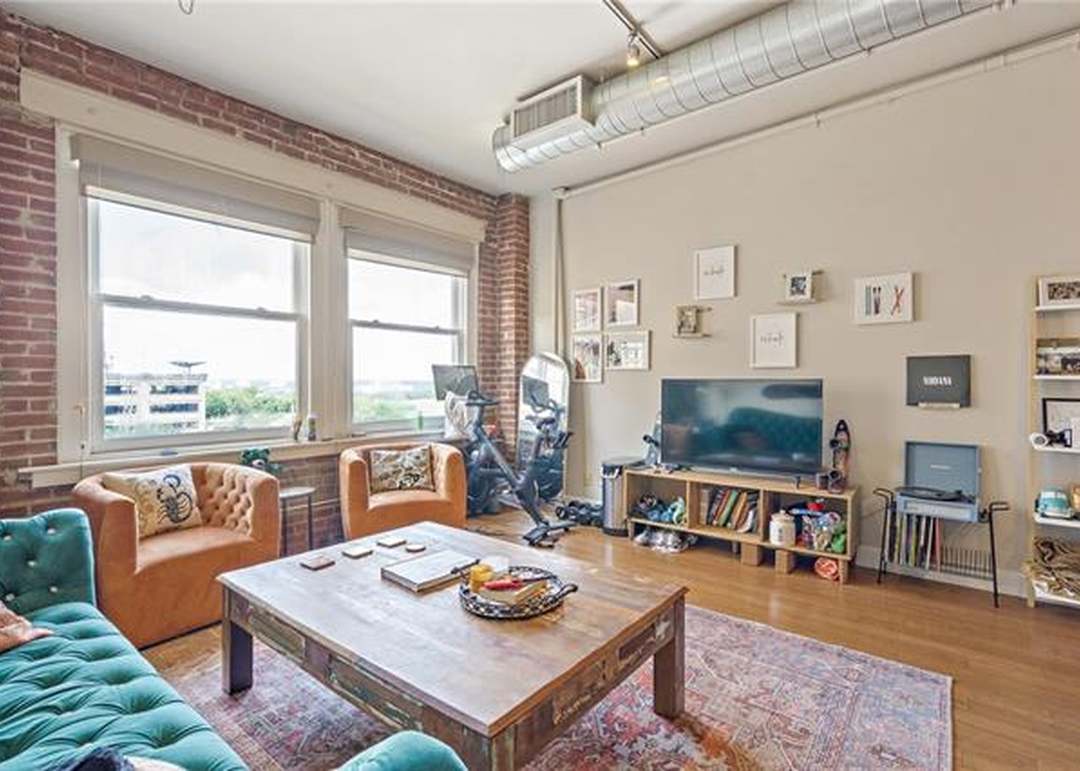 706 Broadway Avenue — photo 6