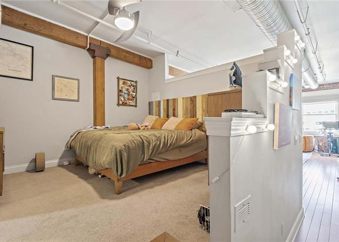706 Broadway Avenue — photo 16