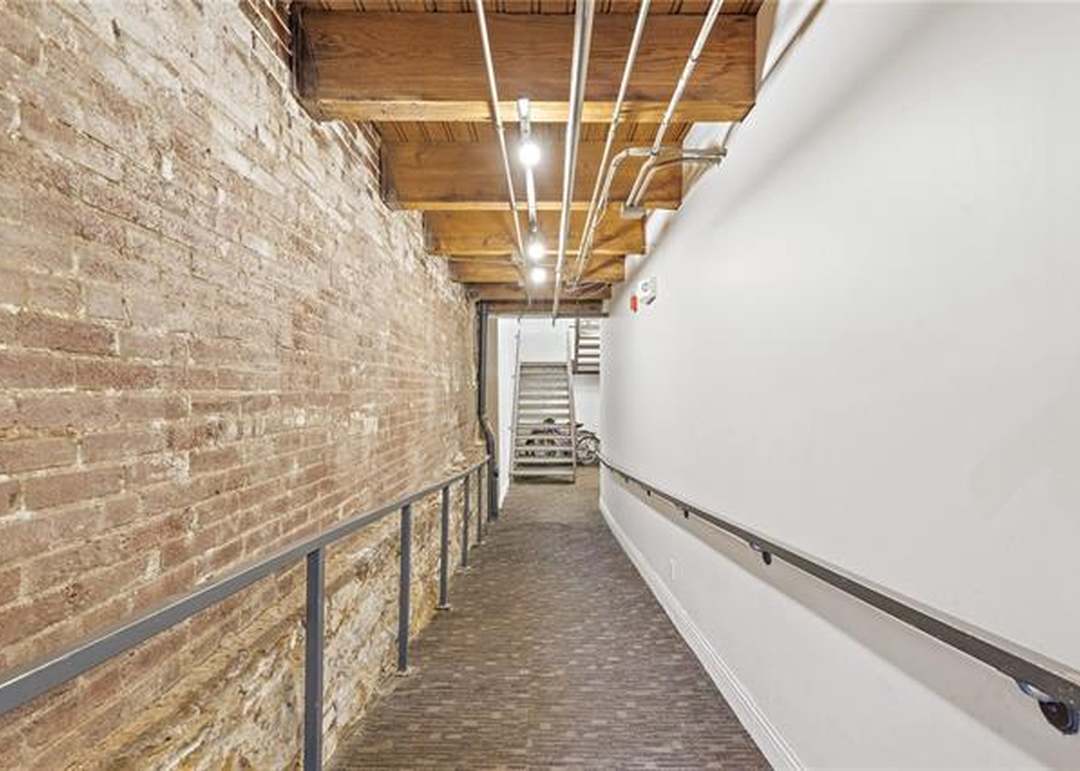 706 Broadway Avenue — photo 18