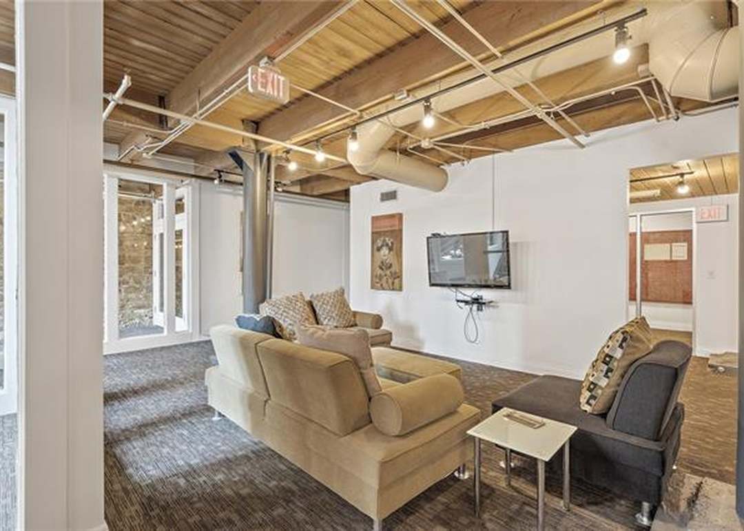 706 Broadway Avenue — photo 20