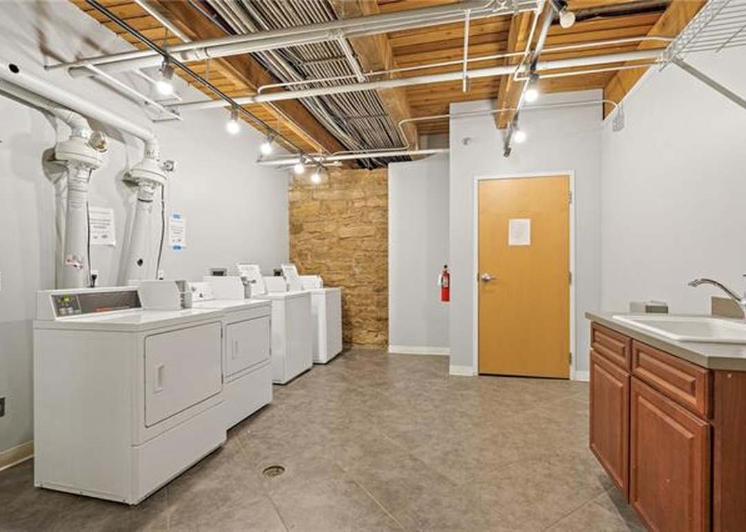 706 Broadway Avenue — photo 25