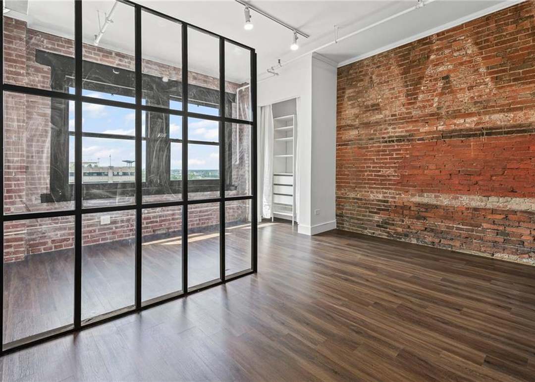 706 BROADWAY Boulevard — photo 2