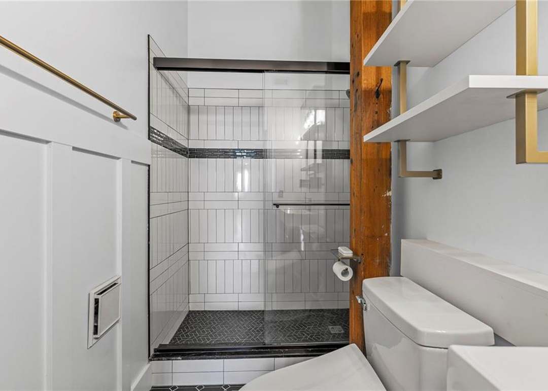 706 BROADWAY Boulevard — photo 4