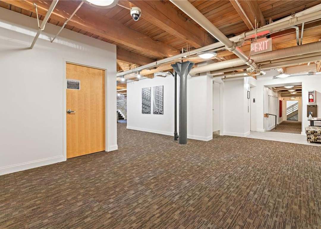 706 BROADWAY Boulevard — photo 33