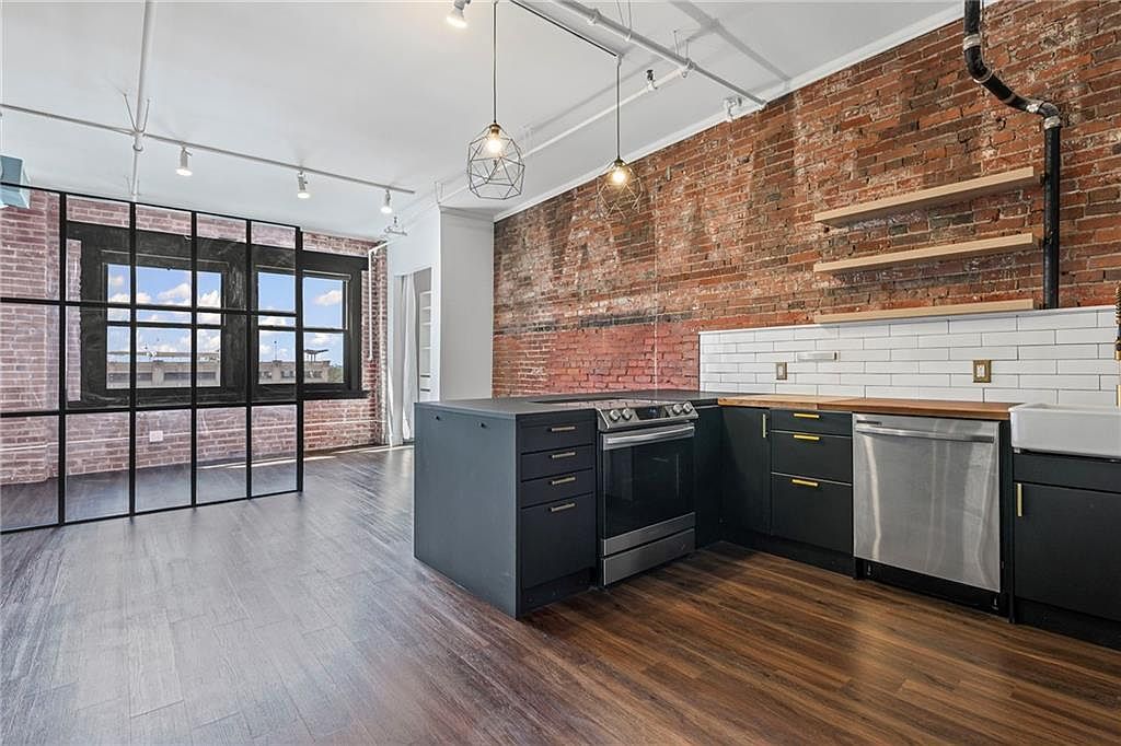 706 BROADWAY BOULEVARD — photo 7