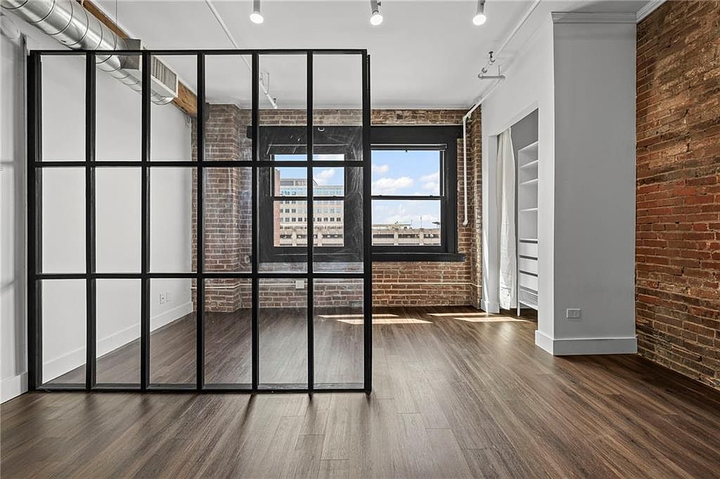 706 BROADWAY BOULEVARD — photo 14