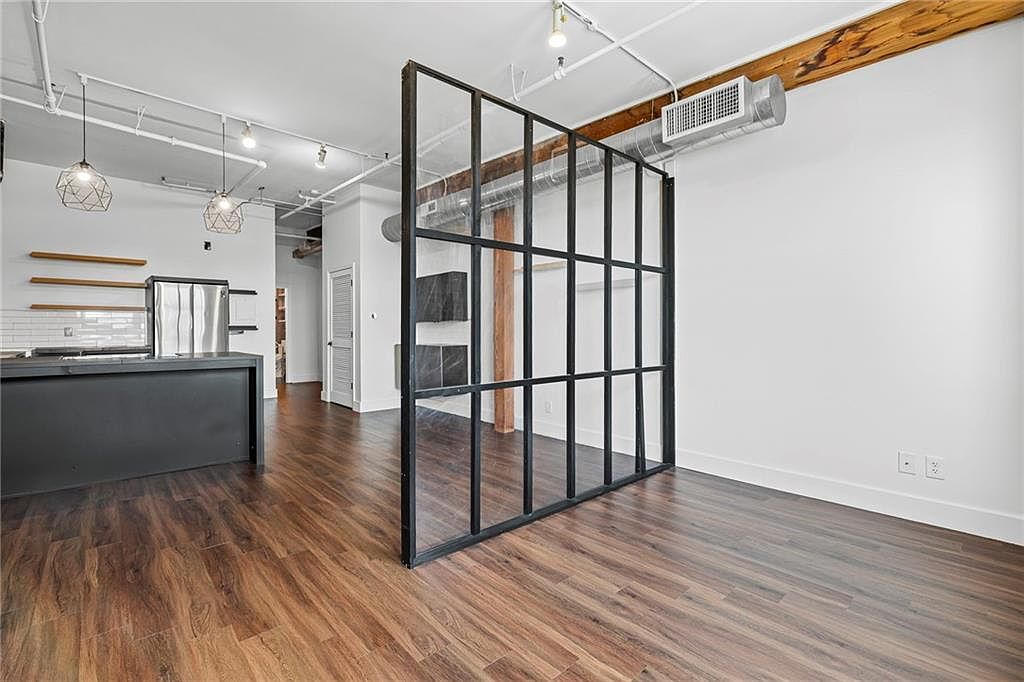 706 BROADWAY BOULEVARD — photo 17