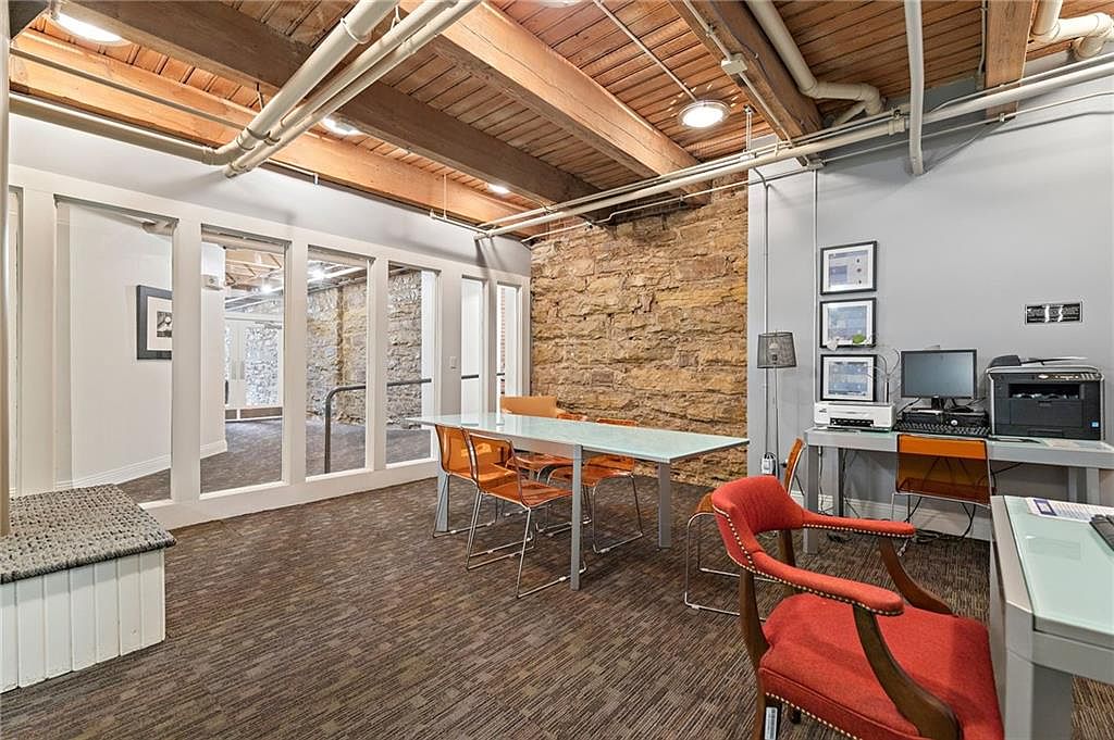 706 BROADWAY BOULEVARD — photo 37