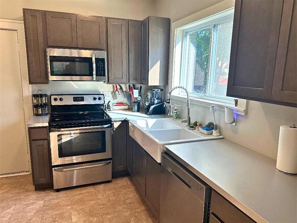 707 N River Boulevard — photo 19