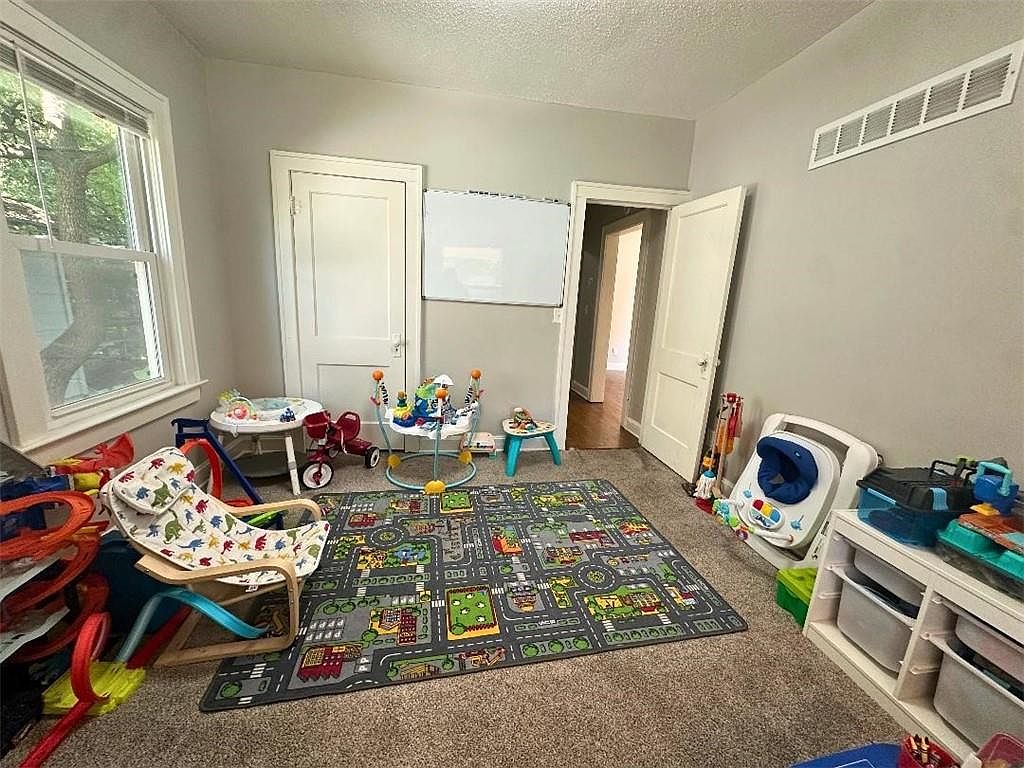 707 N River Boulevard — photo 24