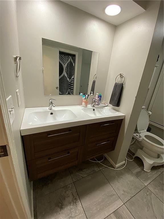 707 N River Boulevard — photo 38