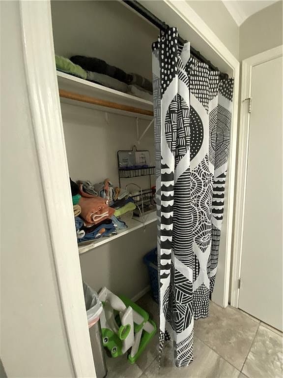 707 N River Boulevard — photo 39