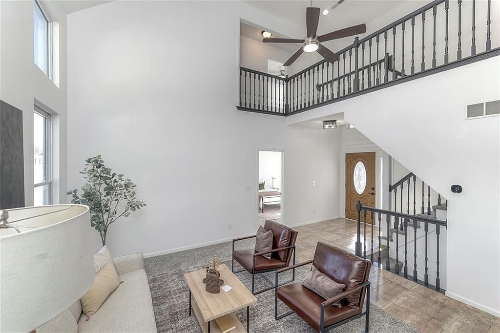 710 Redbud Drive — photo 4