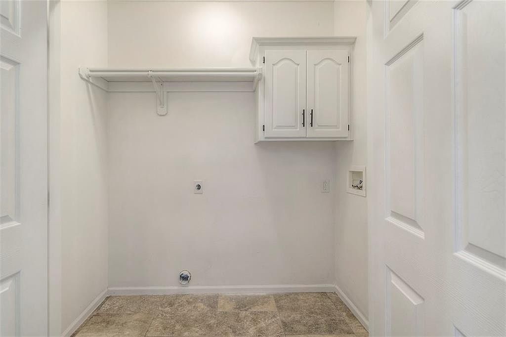 710 Redbud Drive — photo 10