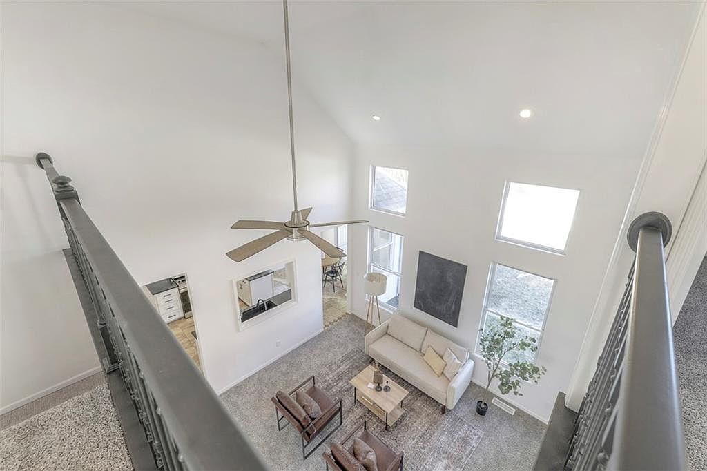 710 Redbud Drive — photo 17