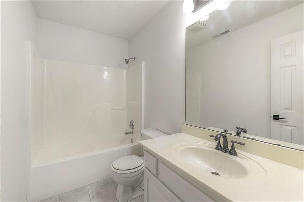 710 Redbud Drive — photo 20