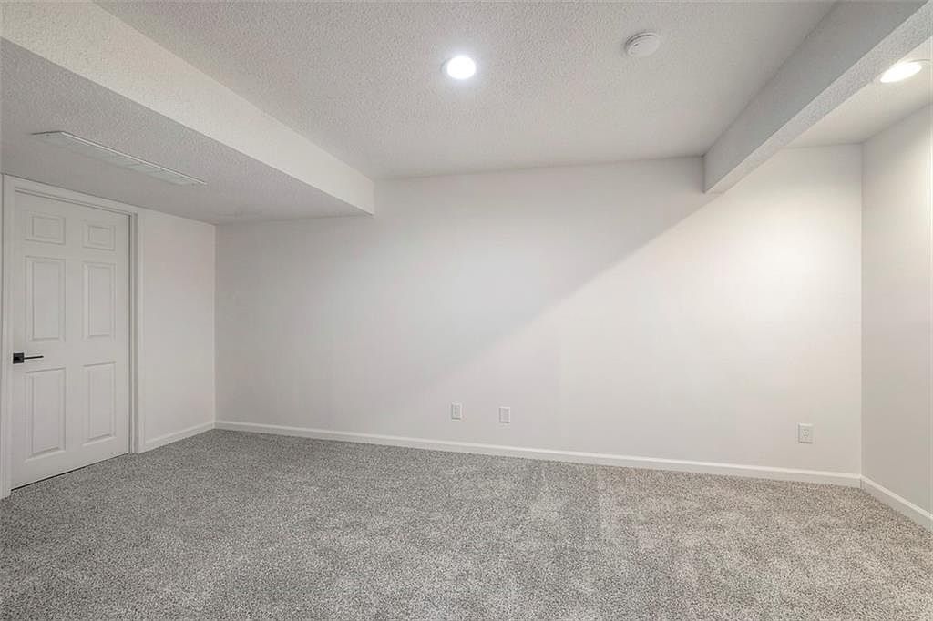 710 Redbud Drive — photo 26