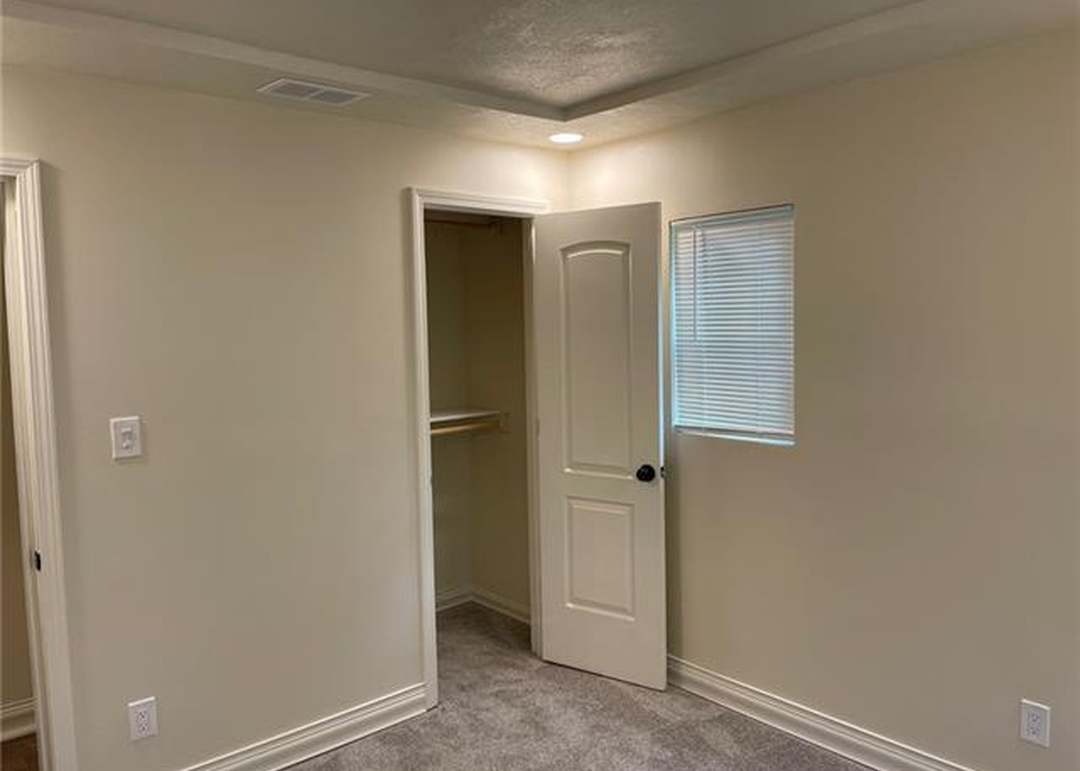 7101 Walrond Avenue — photo 15