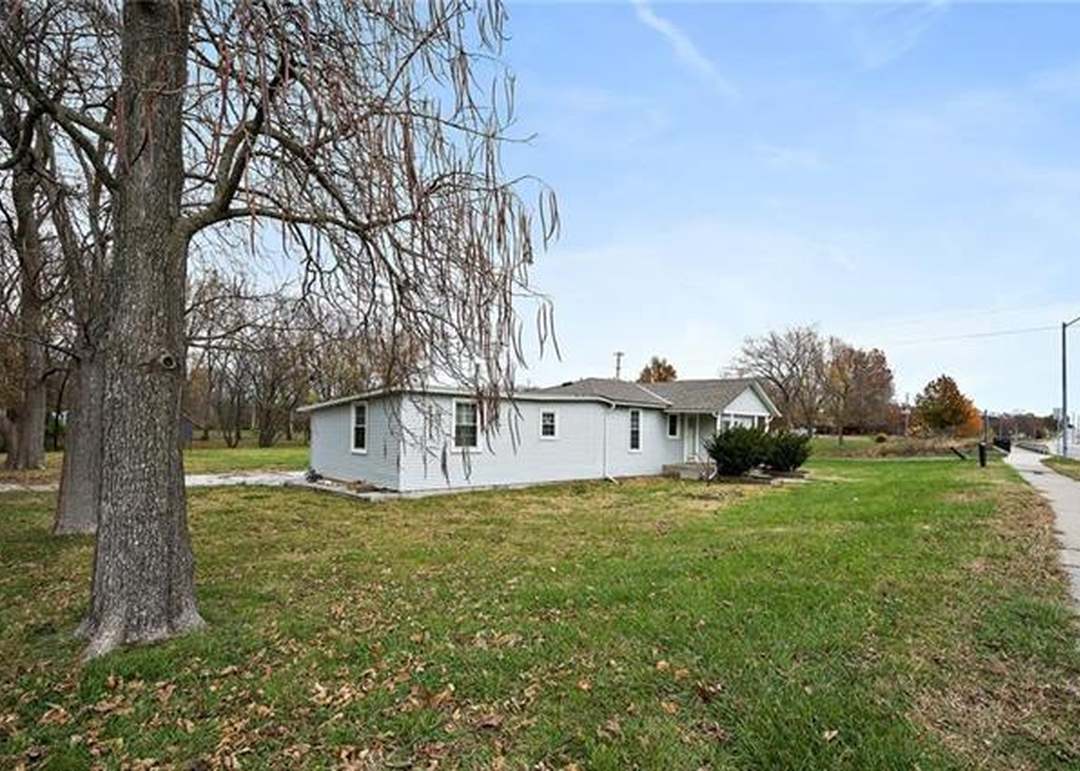 7102 E 163 Street — photo 26