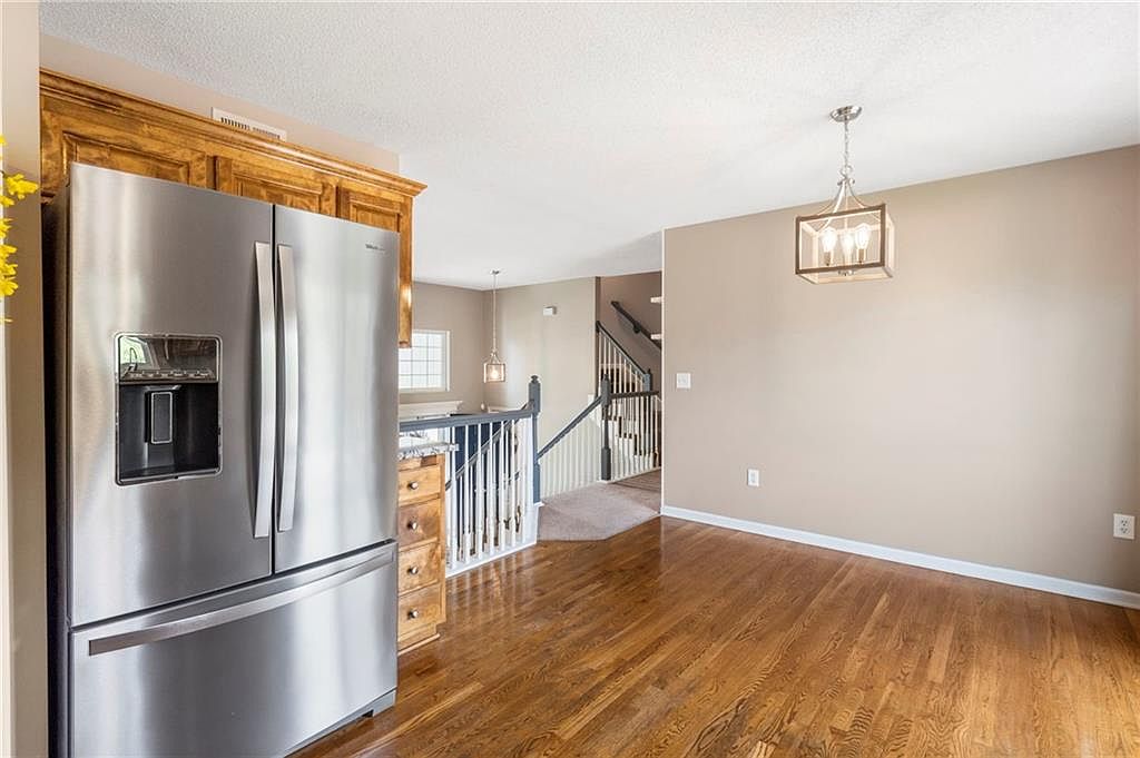 7102 Millbrook Street — photo 8
