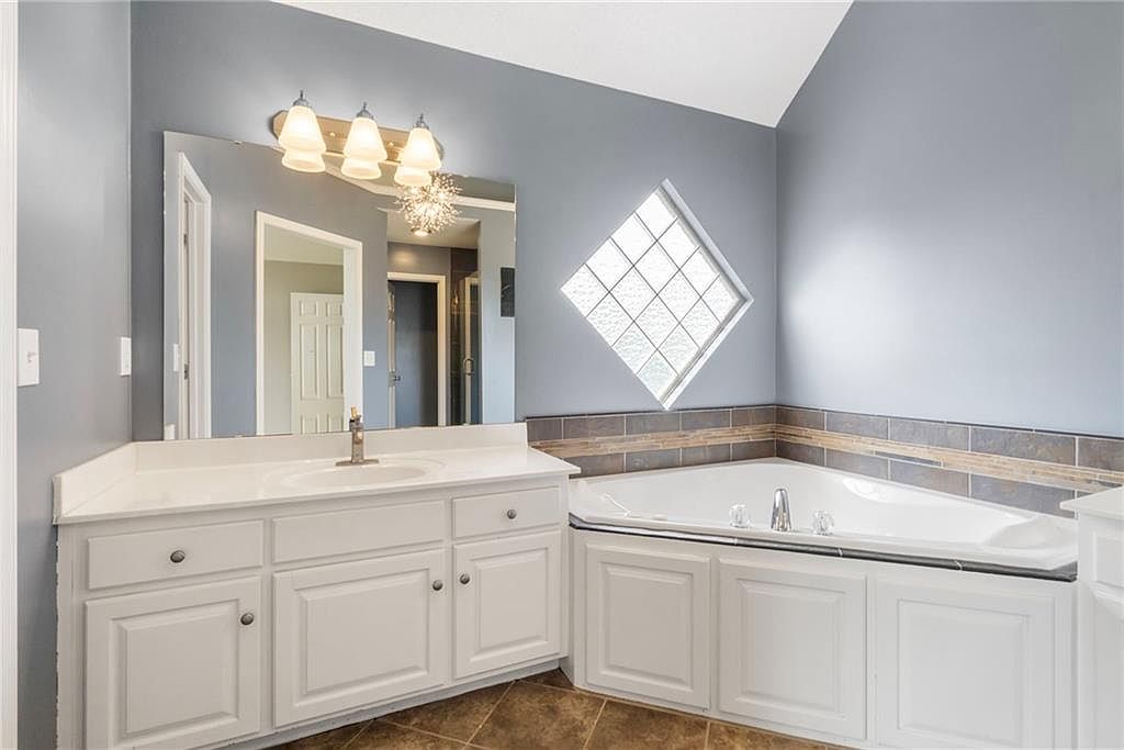 7102 Millbrook Street — photo 12