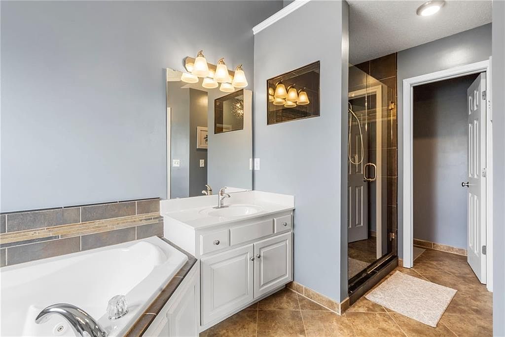 7102 Millbrook Street — photo 13