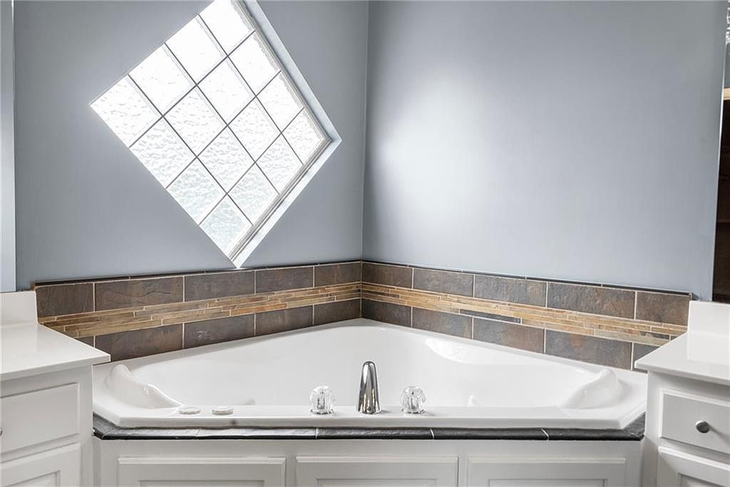 7102 Millbrook Street — photo 14